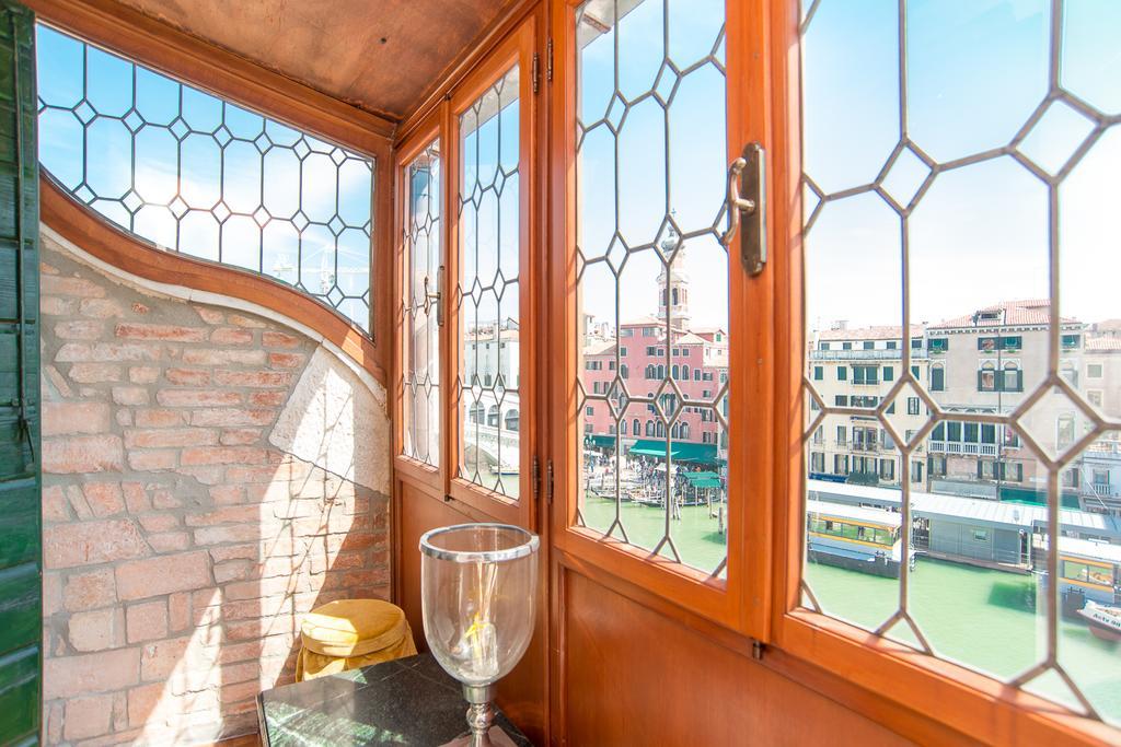 Rialto Terrace On The Grand Canal Venezia Rom bilde